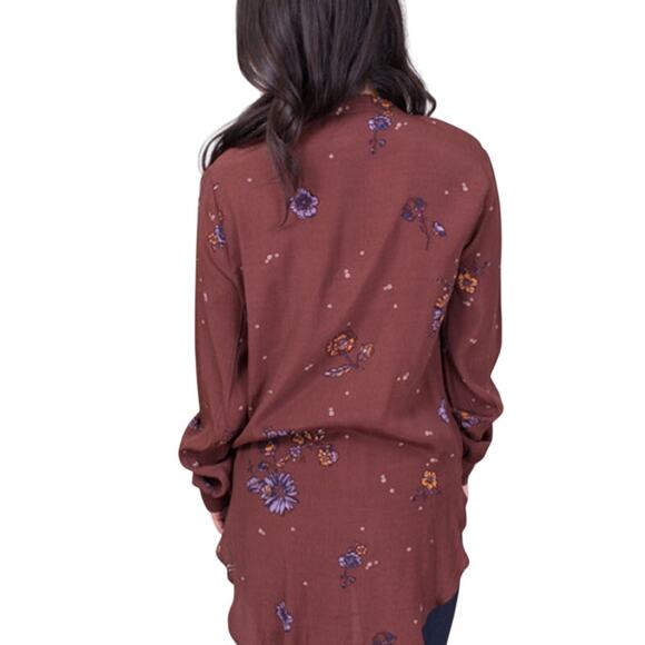 Knot Sisters Mimi & Red Floral Jimmy Blouse Small NWT - Picture 3 of 14